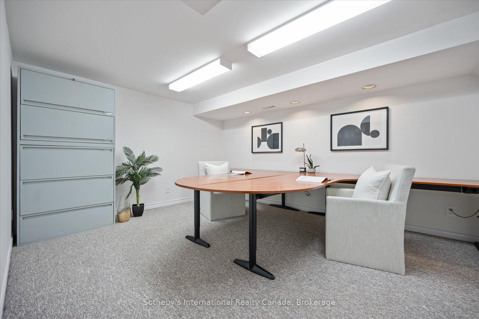 1248 Landfair Crescent