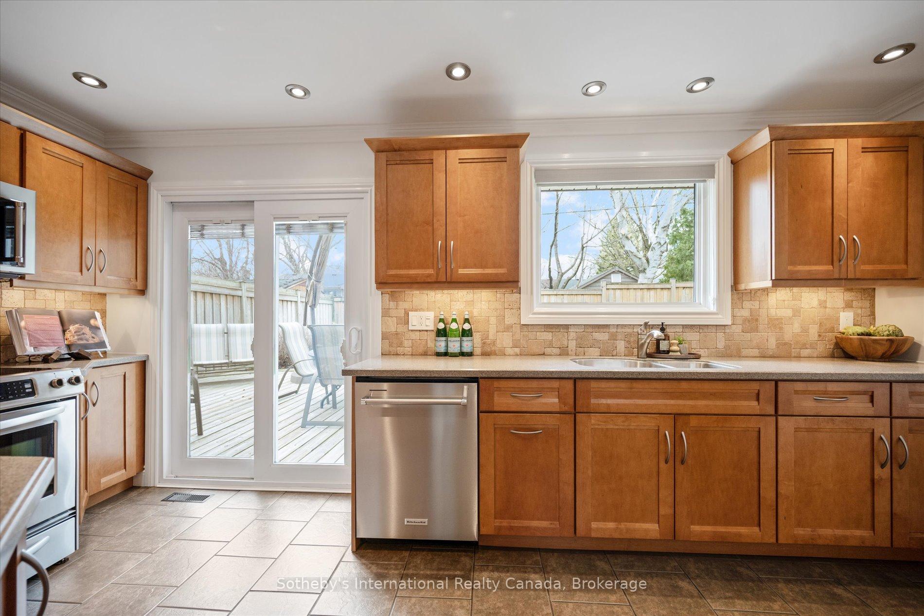 1248 Landfair Crescent