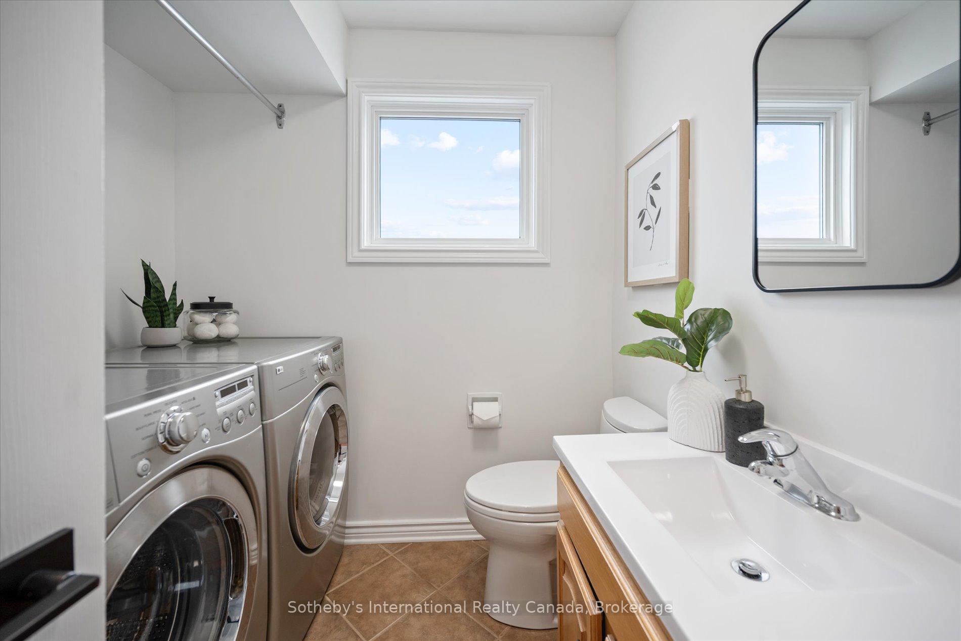 1248 Landfair Crescent