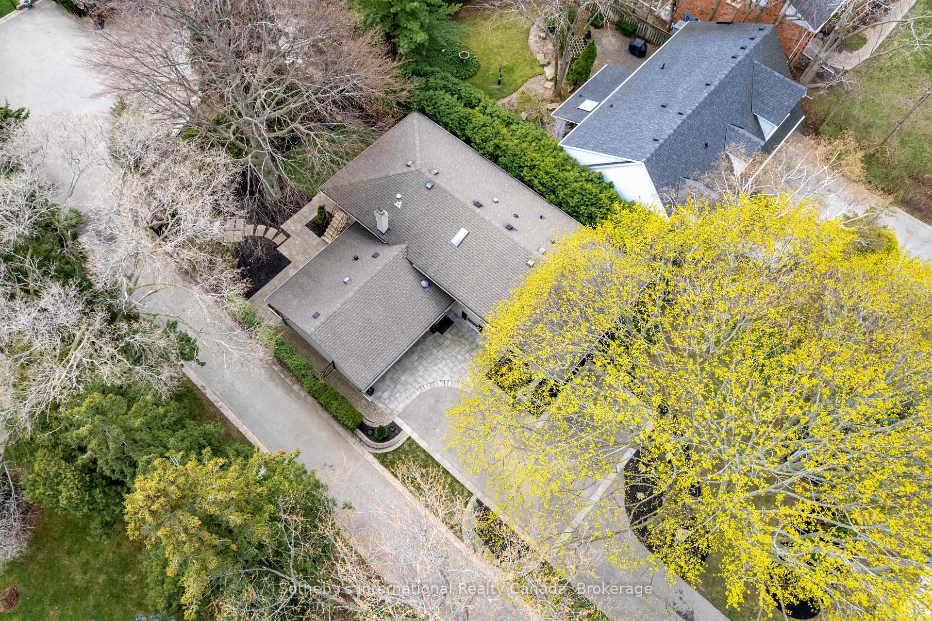 Shoreacres Raised Bungalow