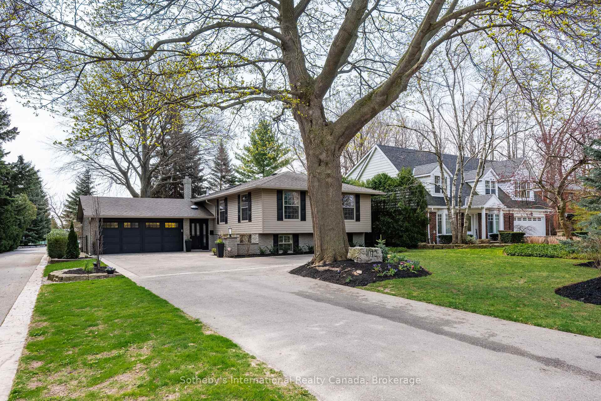 Shoreacres Raised Bungalow