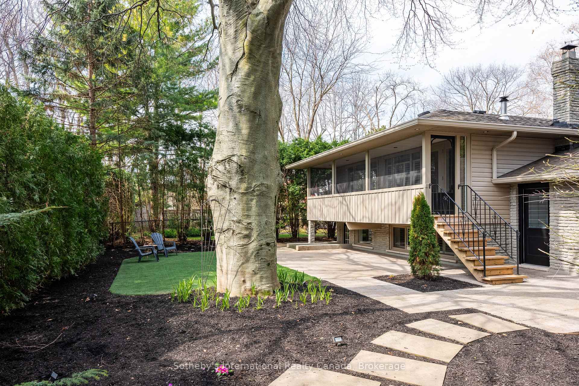 Shoreacres Raised Bungalow