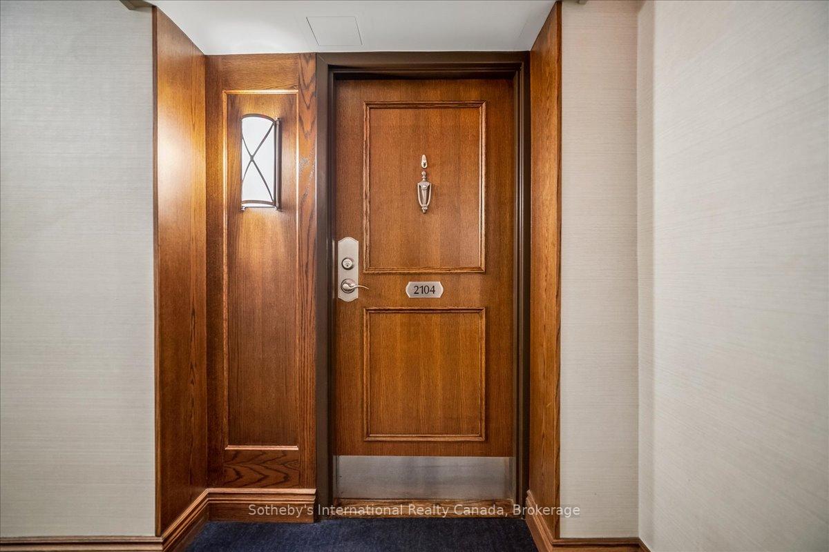 2170 Marine Drive 2104