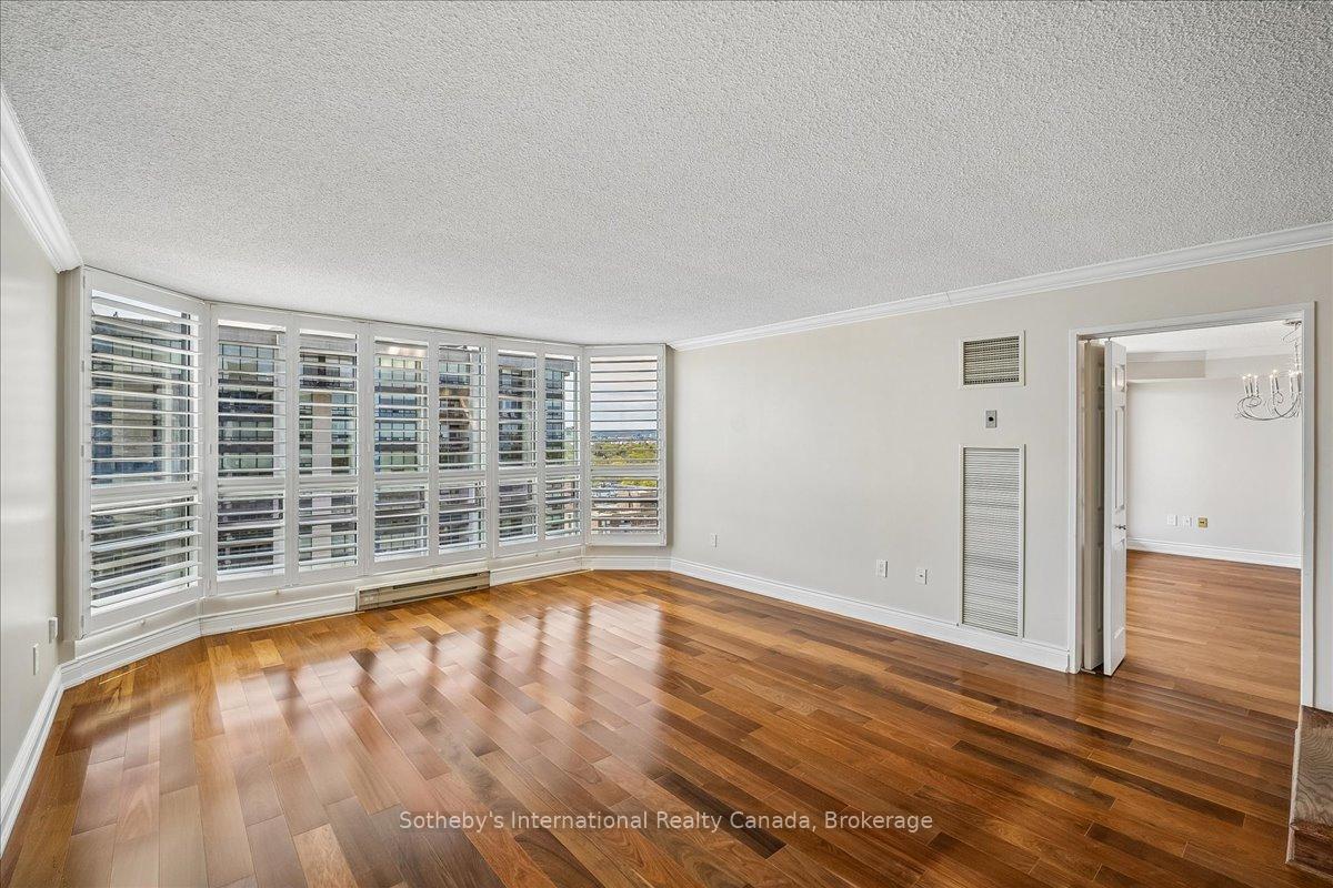 2170 Marine Drive 2104