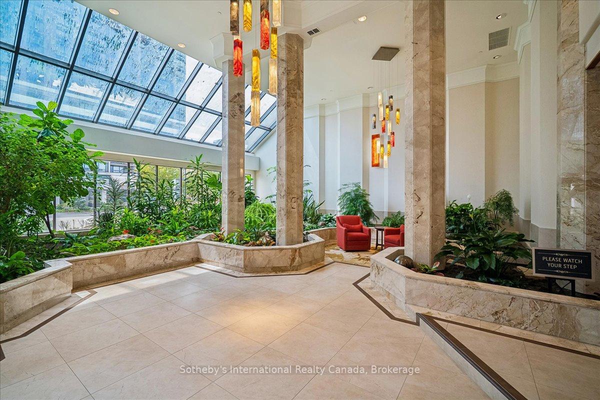 2170 Marine Drive 2104
