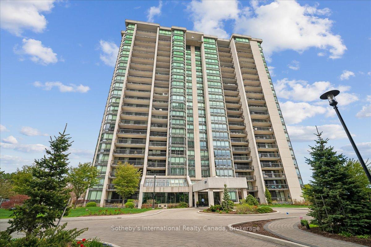 2170 Marine Drive 2104