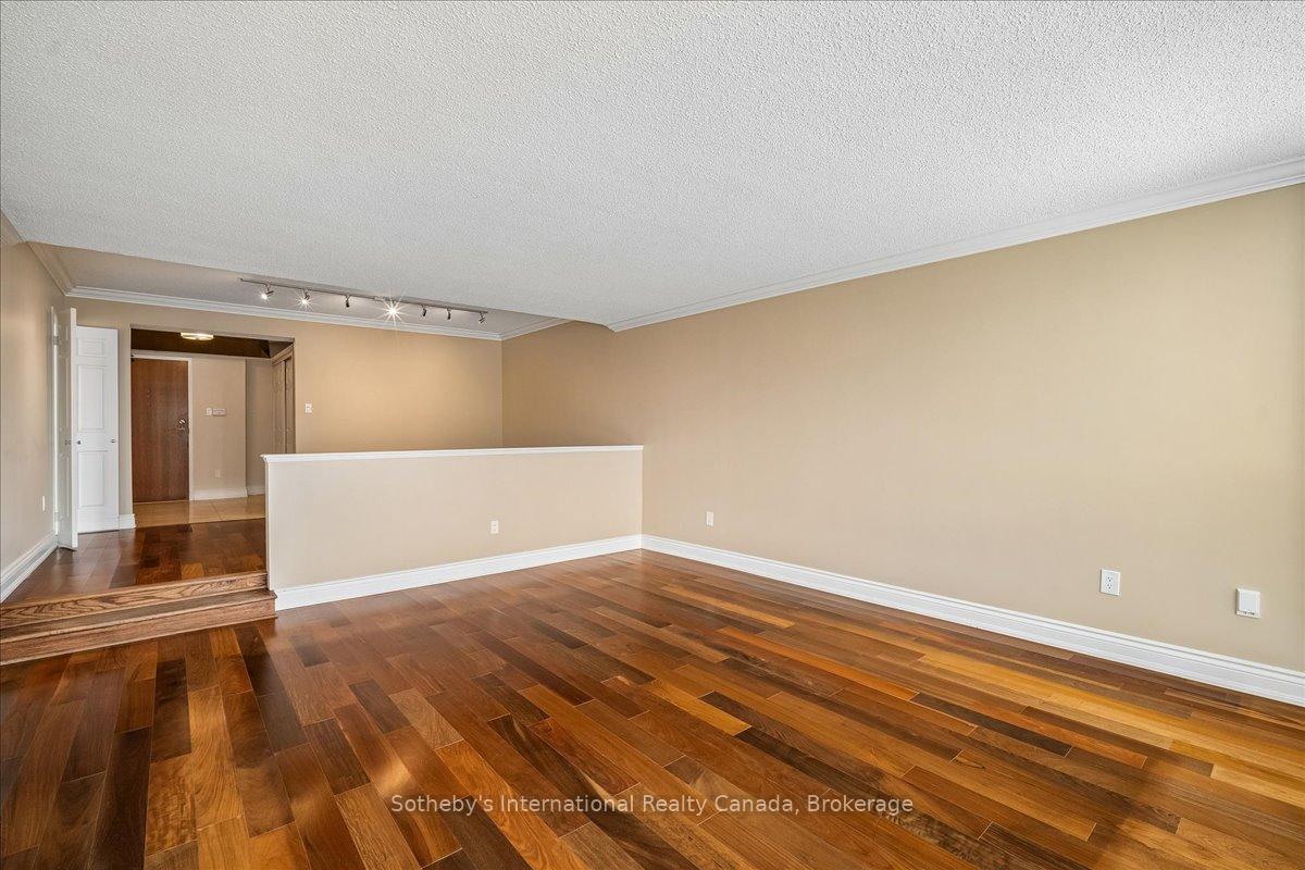 2170 Marine Drive 2104