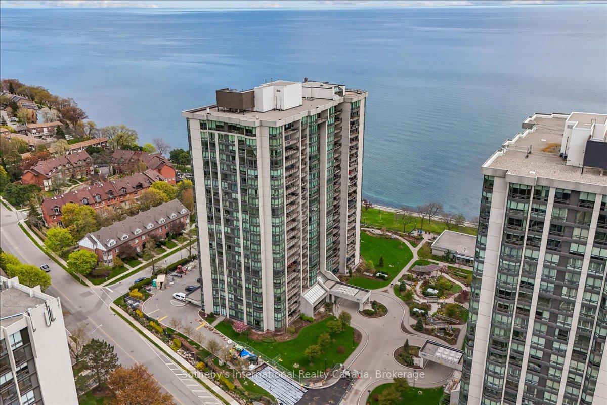 2170 Marine Drive 2104