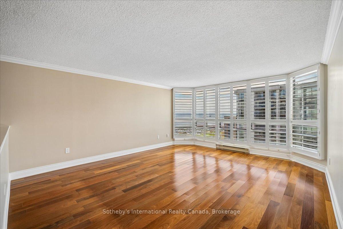 2170 Marine Drive 2104