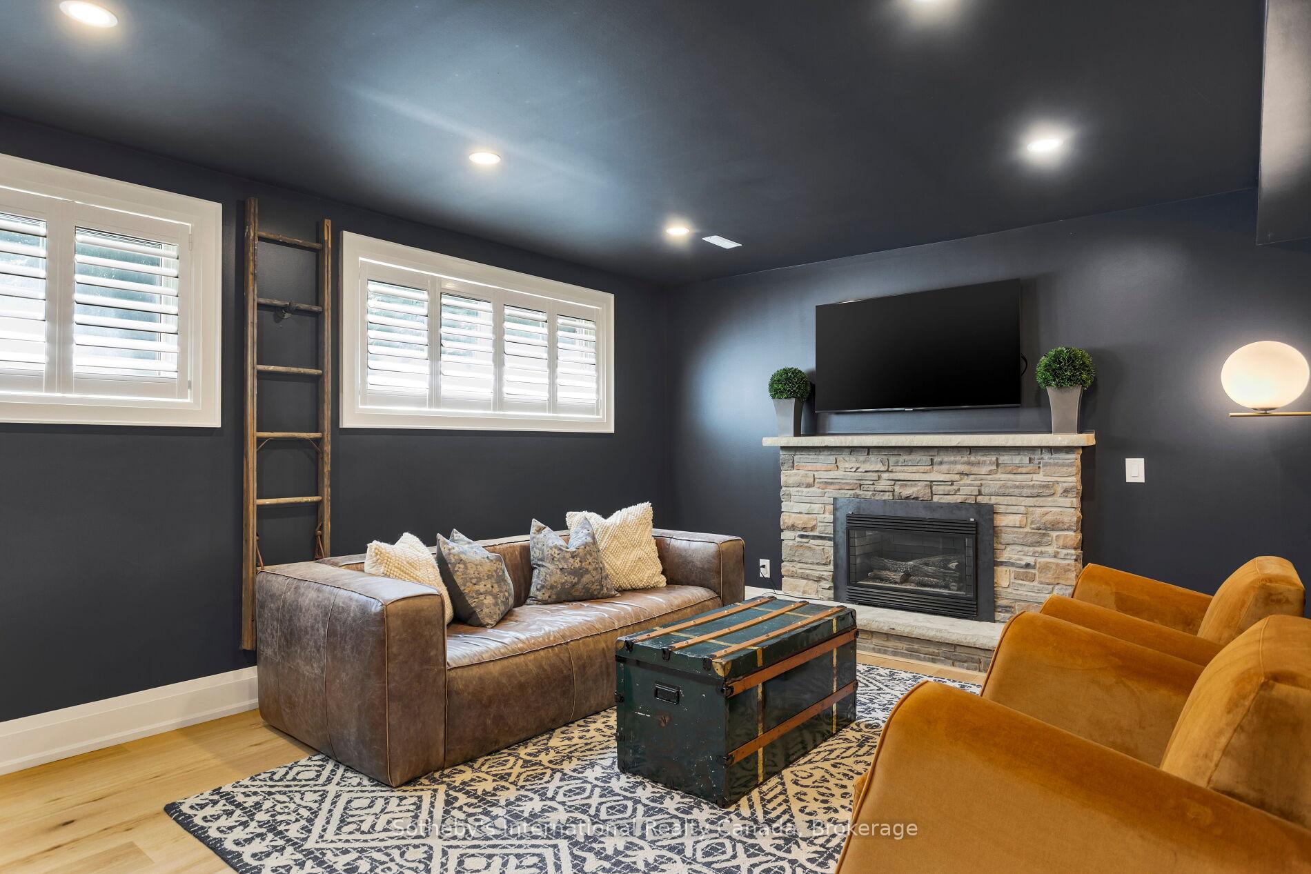 312 Pinegrove Road