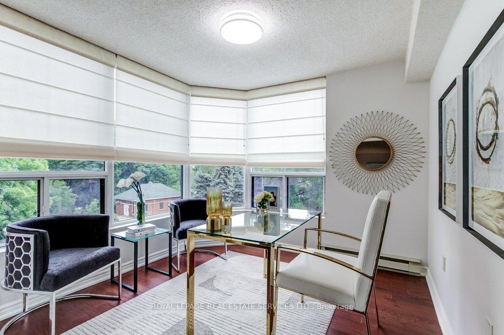 2121 Lakeshore Road