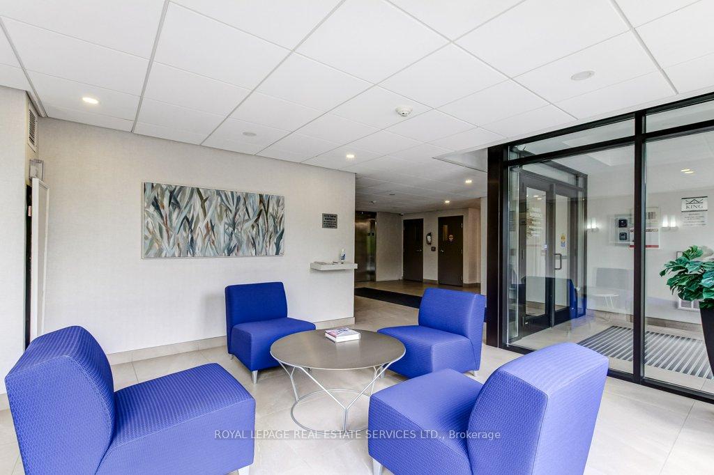 2121 Lakeshore Road