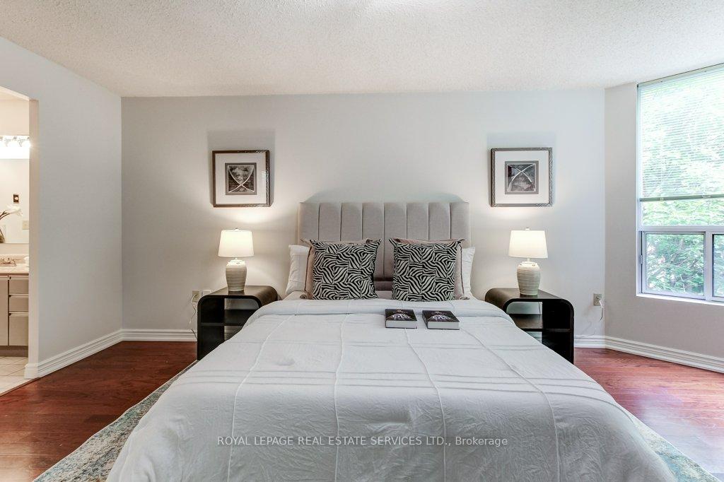 2121 Lakeshore Road