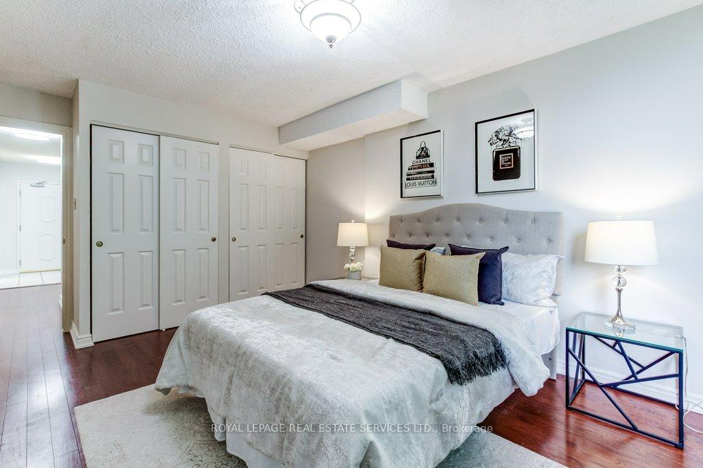 2121 Lakeshore Road