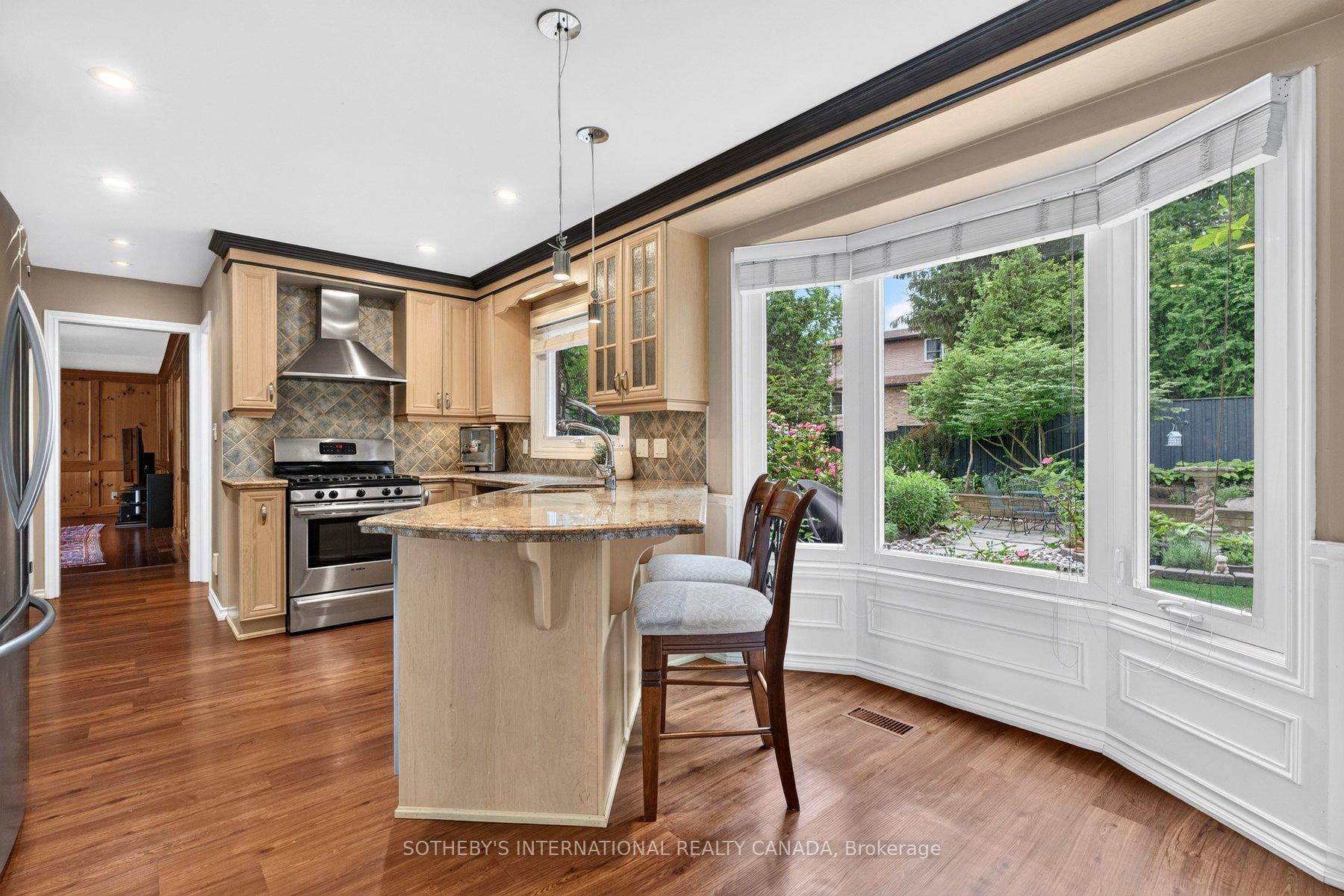 1952 Edenvale Crescent