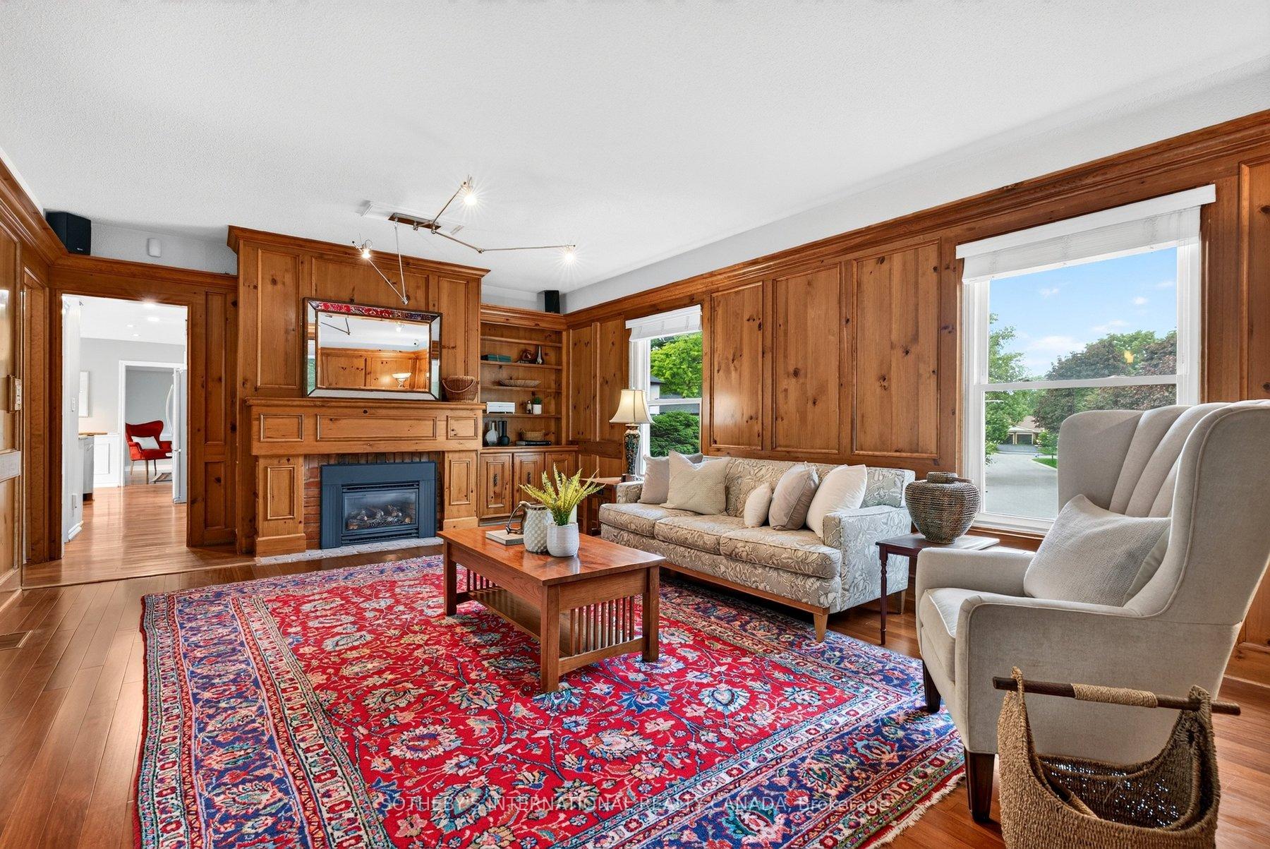 1952 Edenvale Crescent