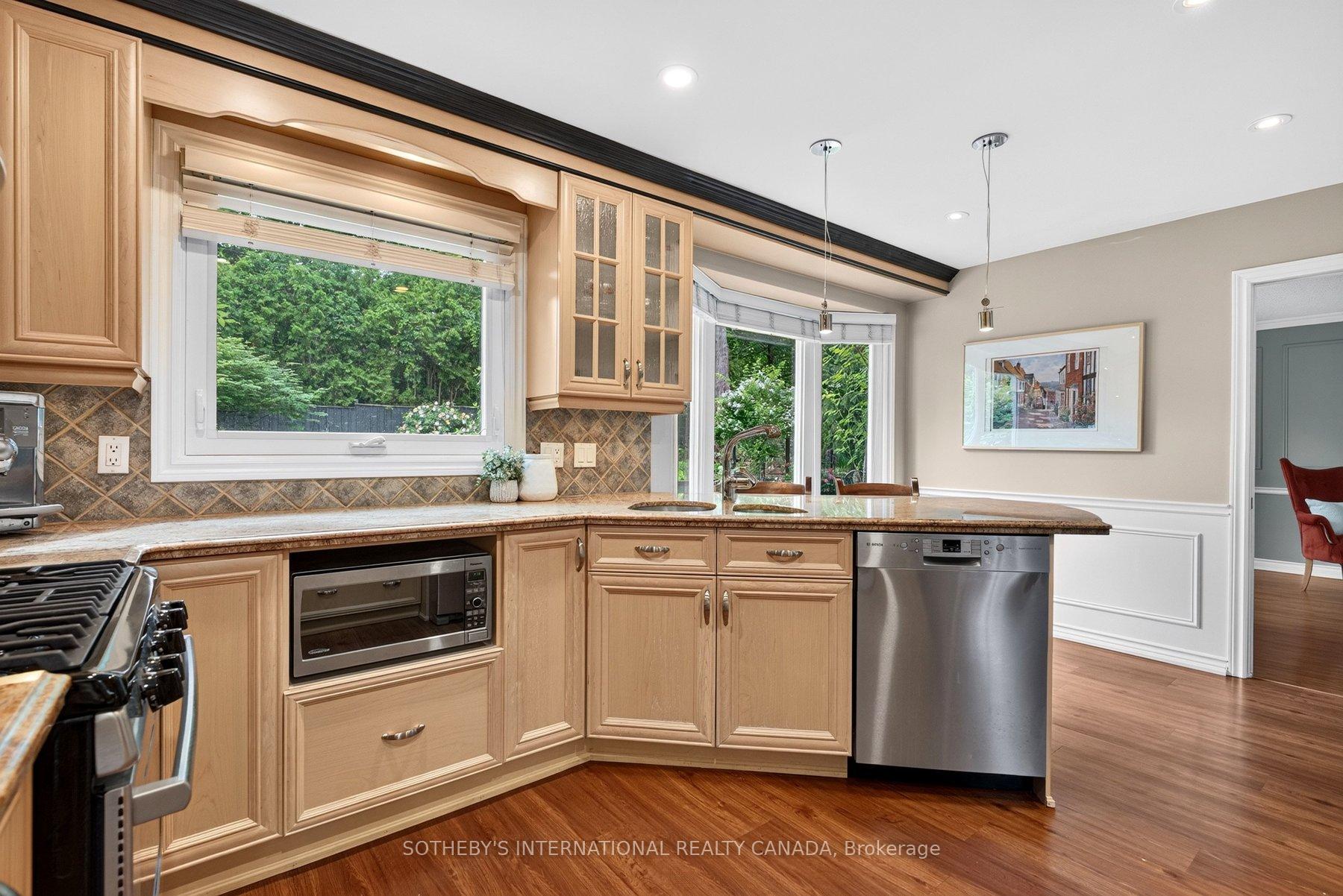 1952 Edenvale Crescent