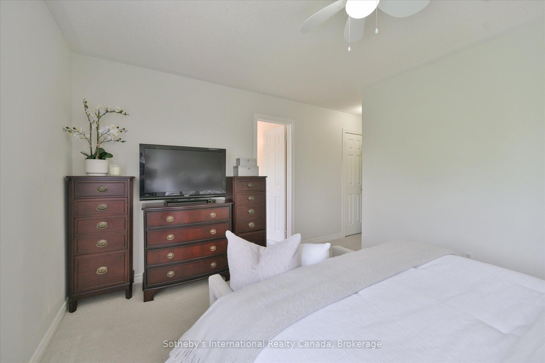 300 Ravineview Way 41