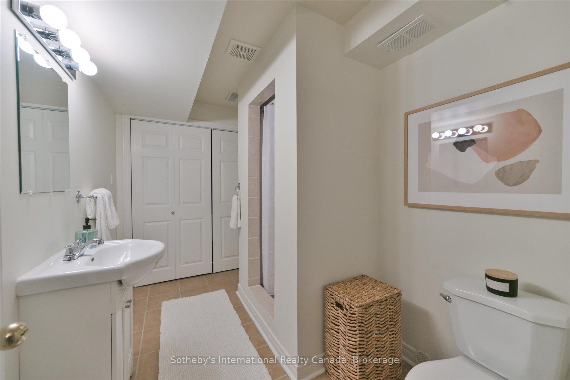 300 Ravineview Way 41