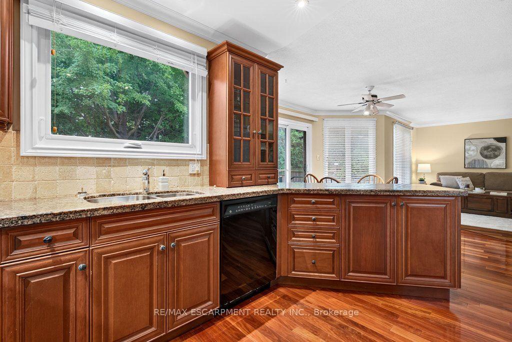 1152 Lockhart Road
