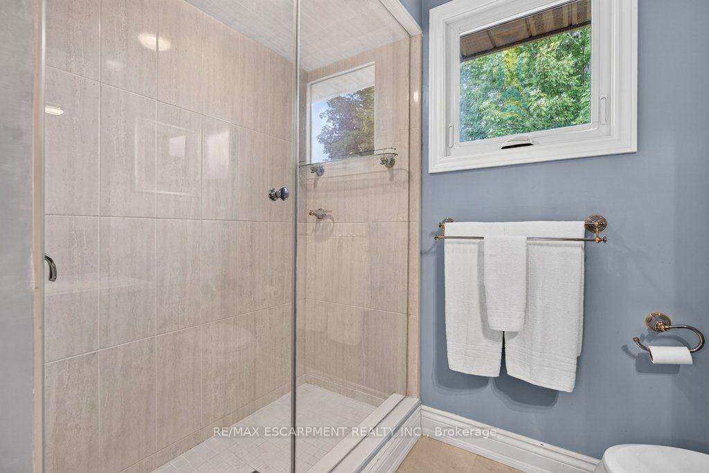 1152 Lockhart Road