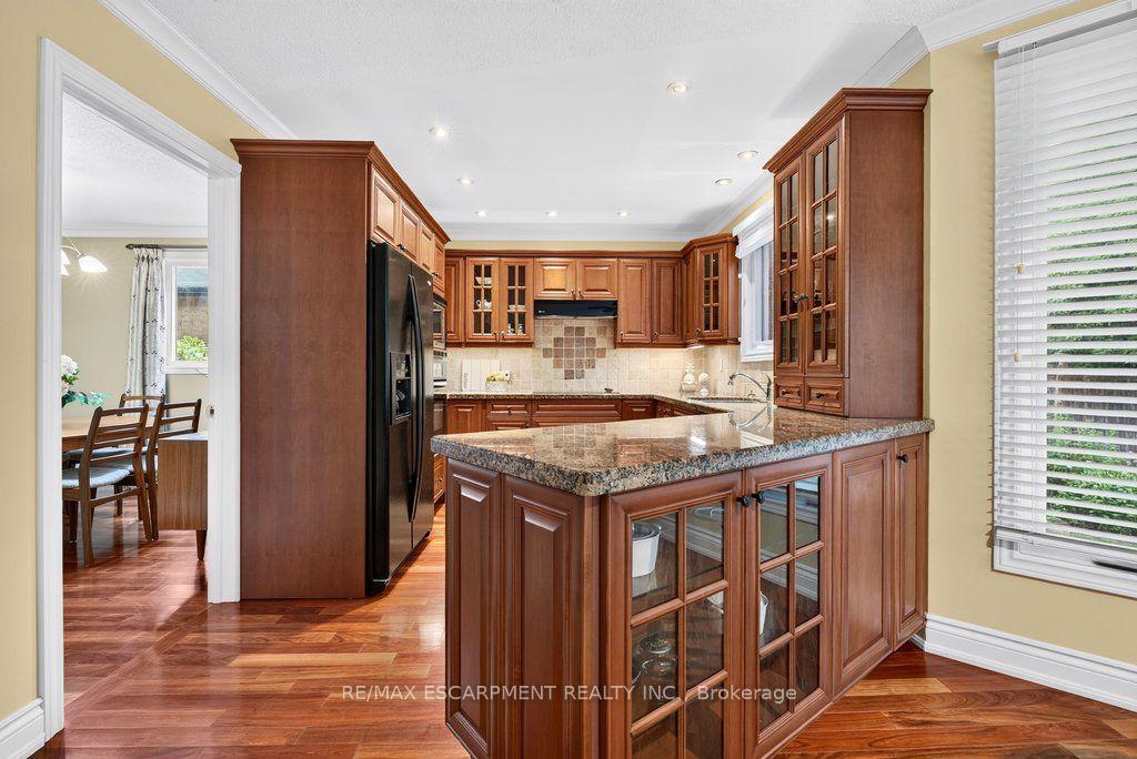 1152 Lockhart Road