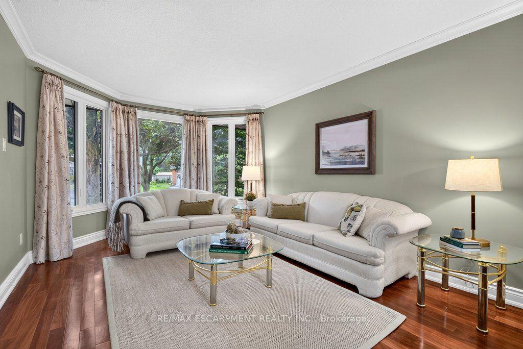1152 Lockhart Road