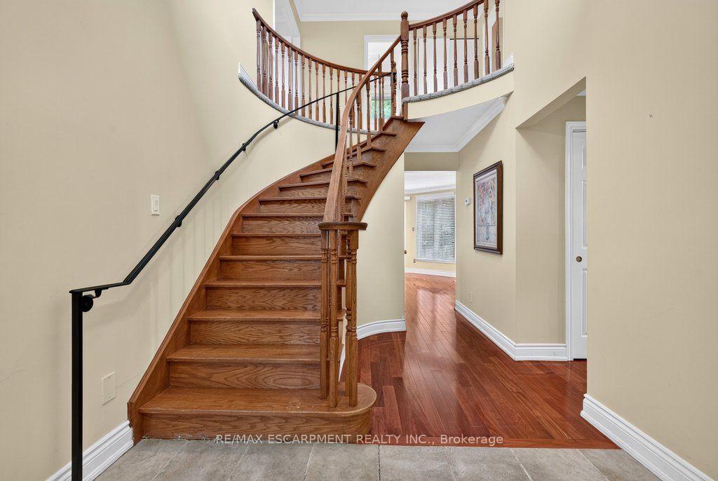 1152 Lockhart Road