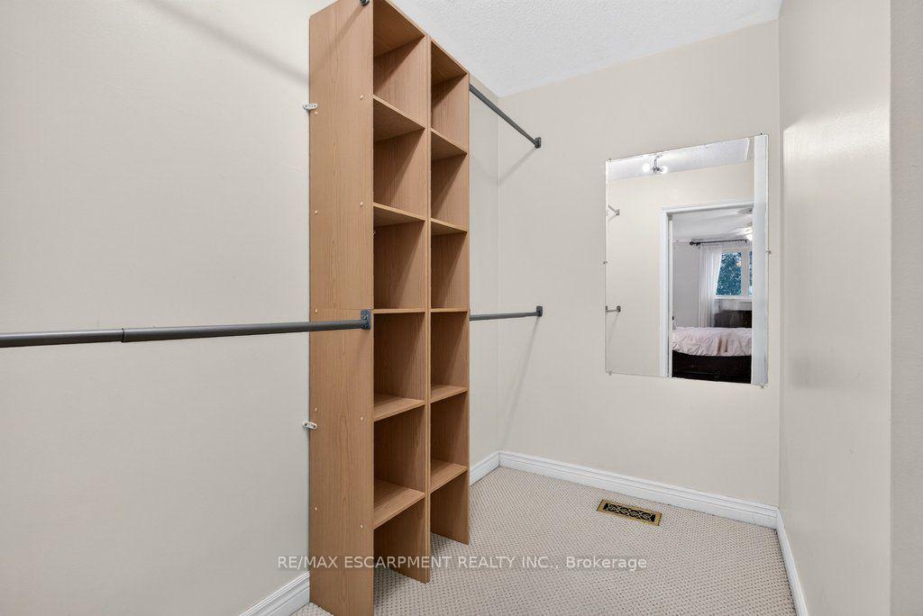 1152 Lockhart Road