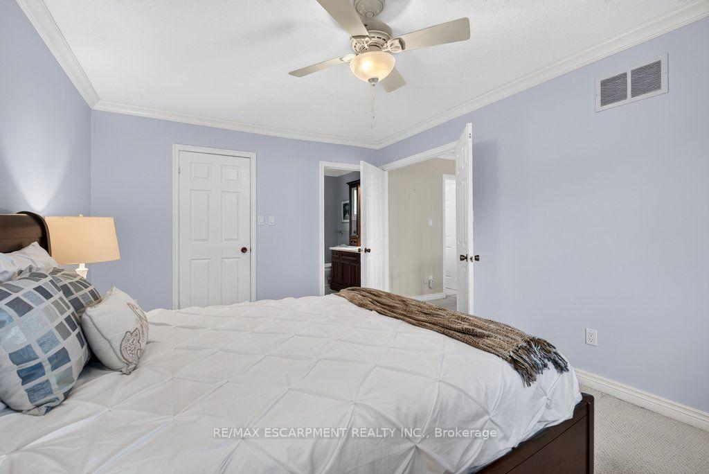 1152 Lockhart Road