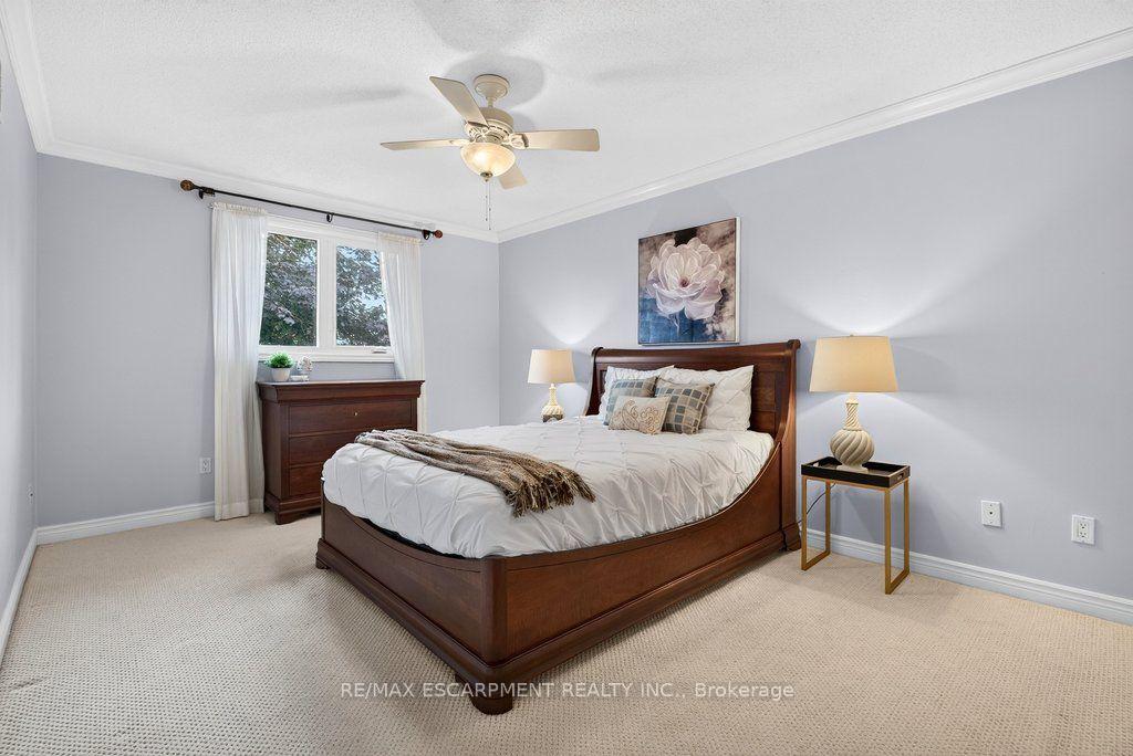 1152 Lockhart Road