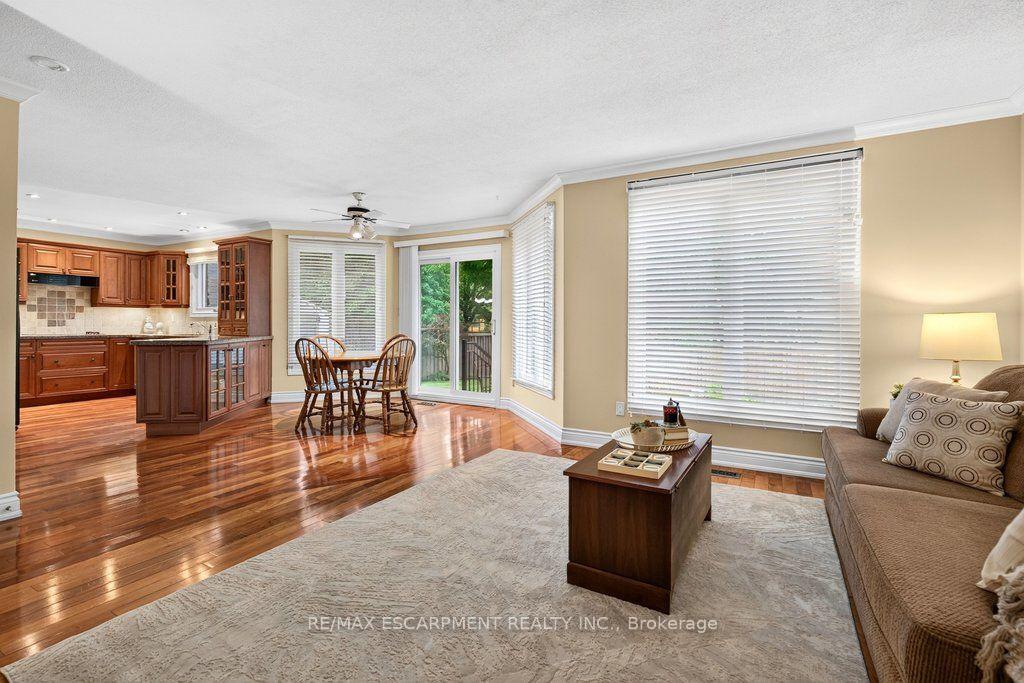 1152 Lockhart Road