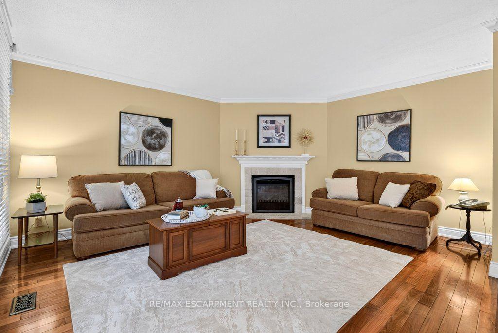 1152 Lockhart Road