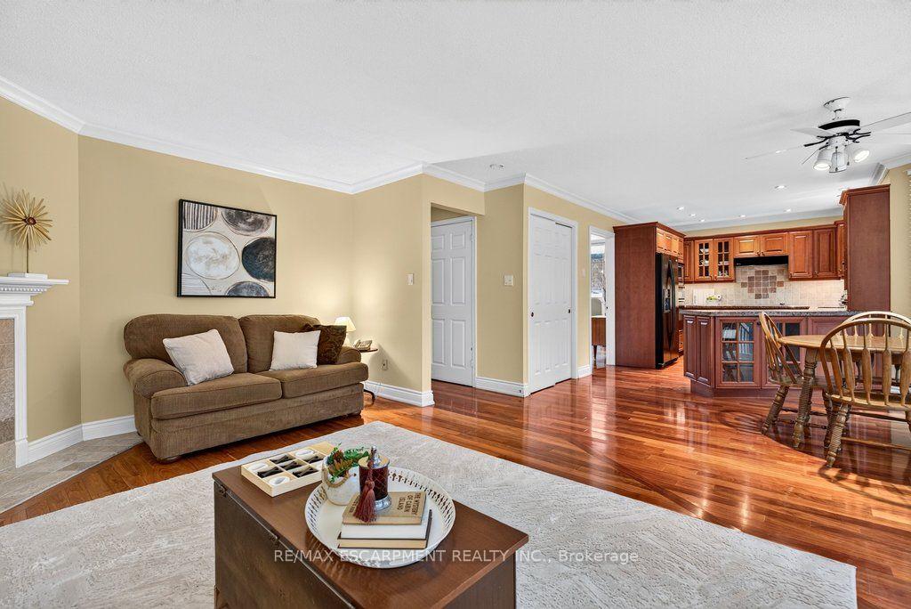 1152 Lockhart Road