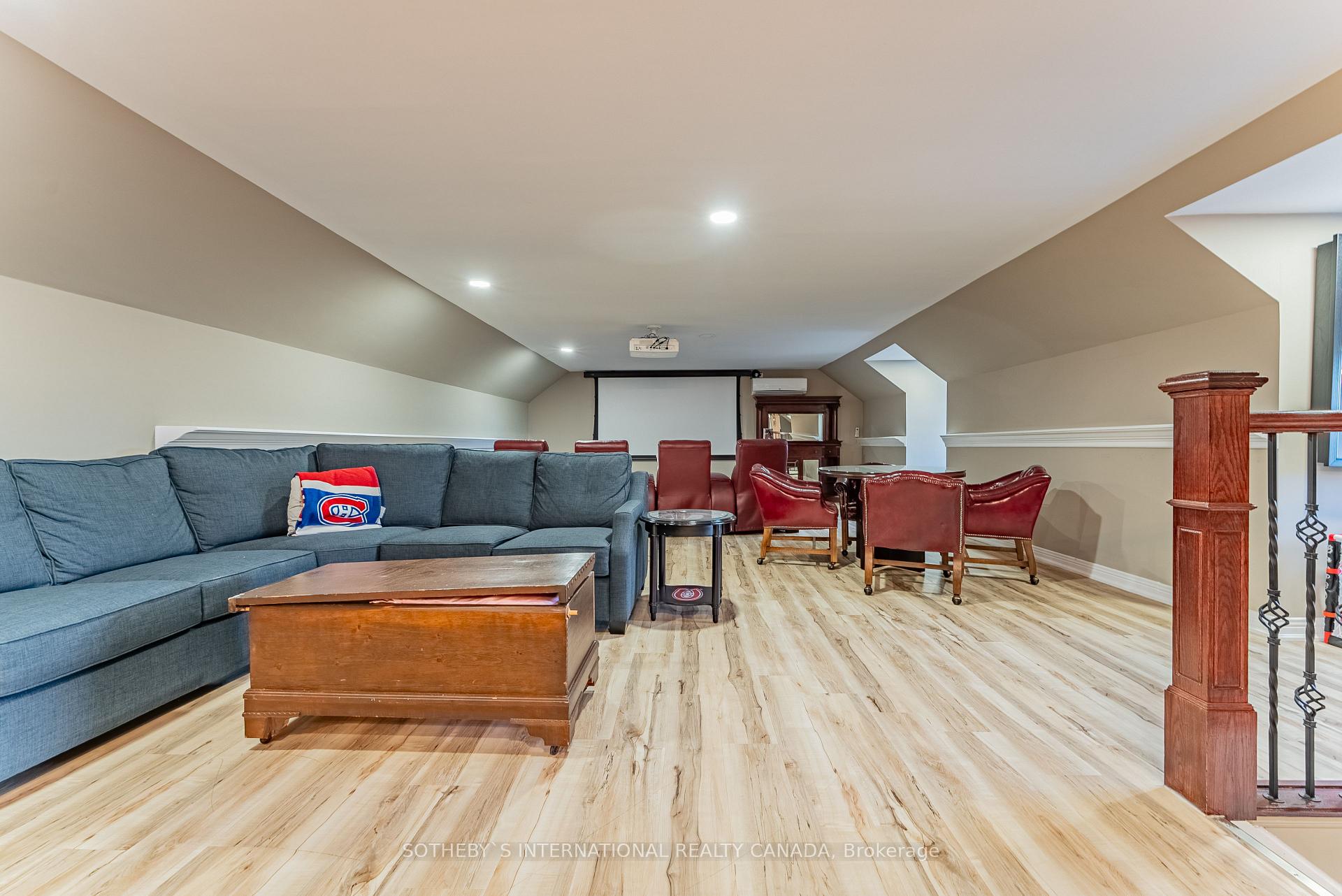 3867 QUARRY Road