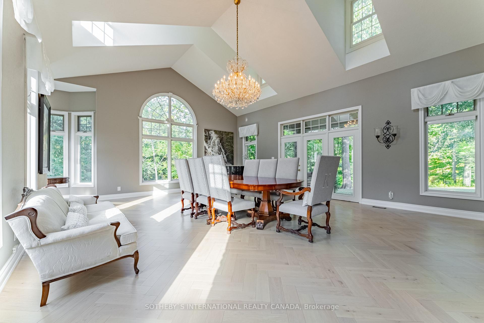 3867 QUARRY Road