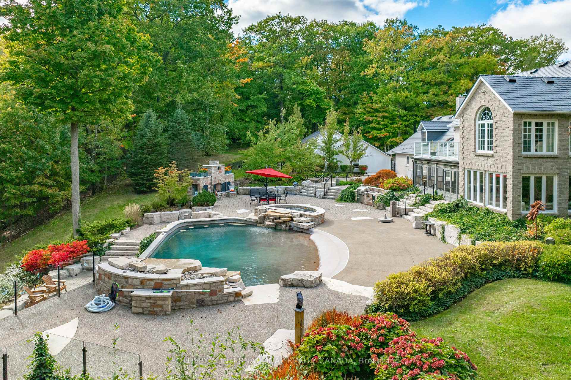 3867 QUARRY Road