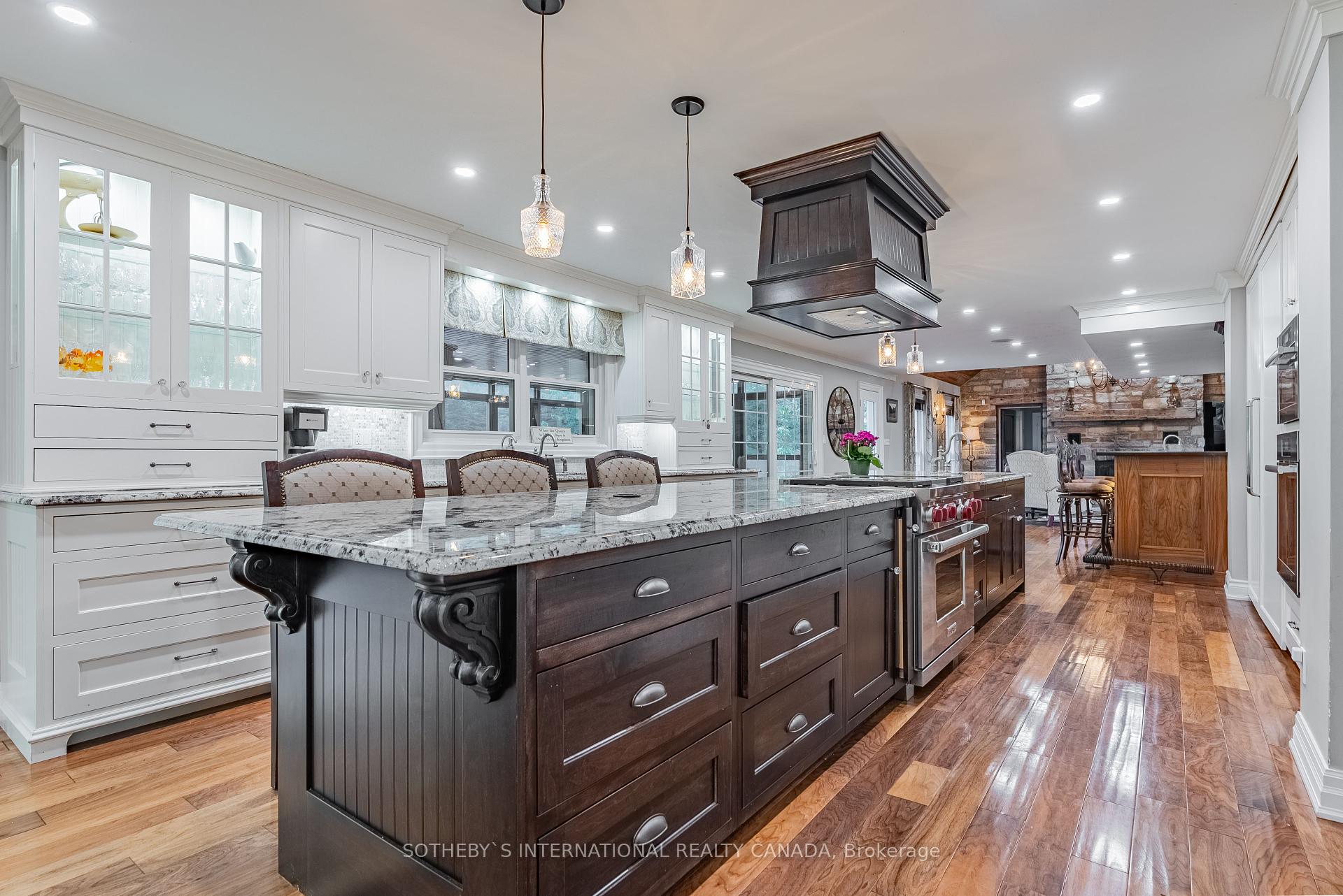 3867 QUARRY Road