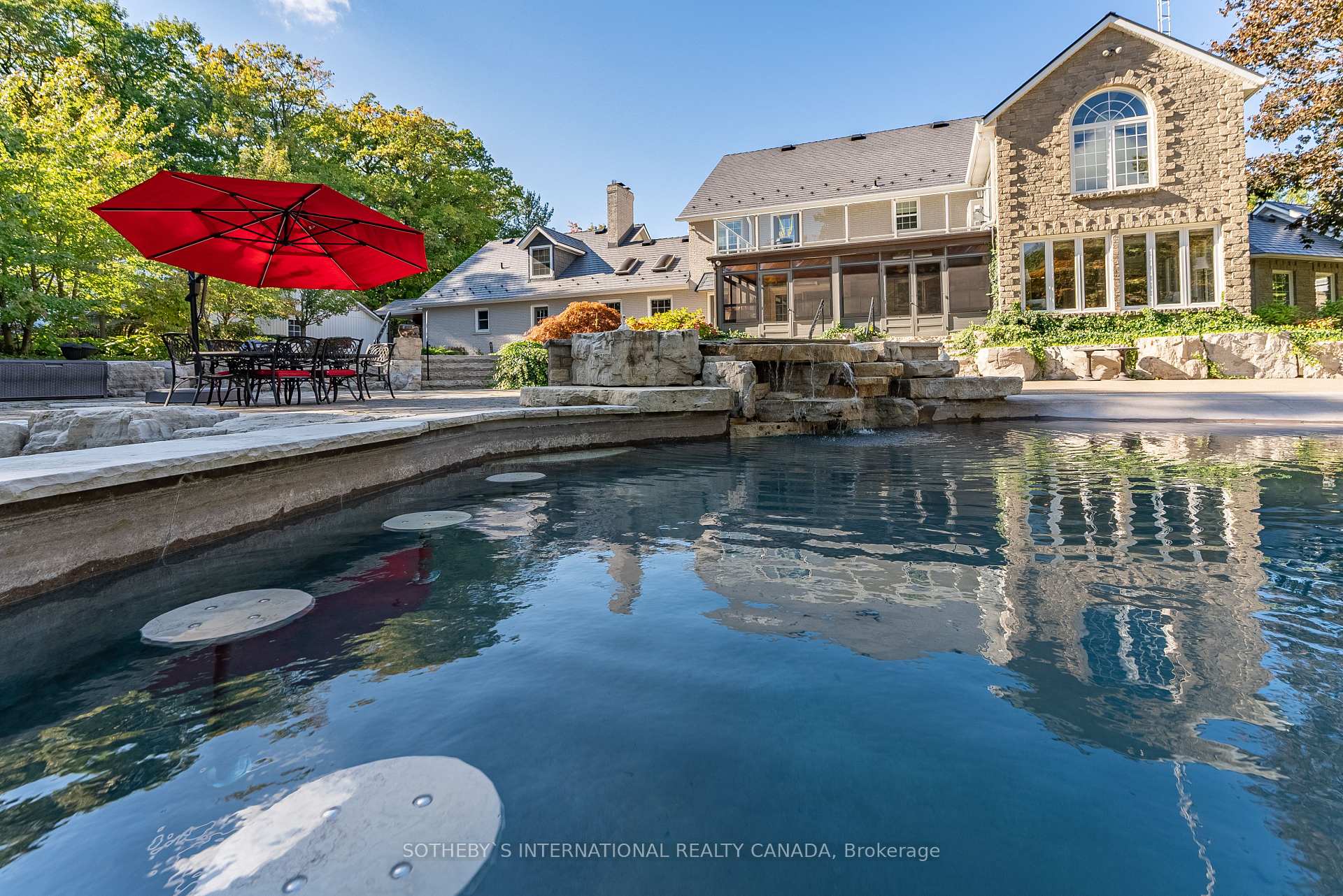 3867 QUARRY Road