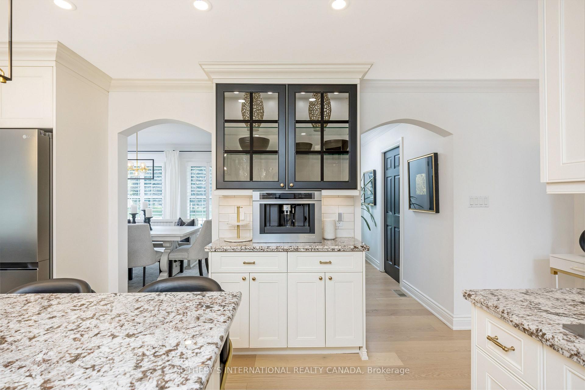 10 Meander Close
