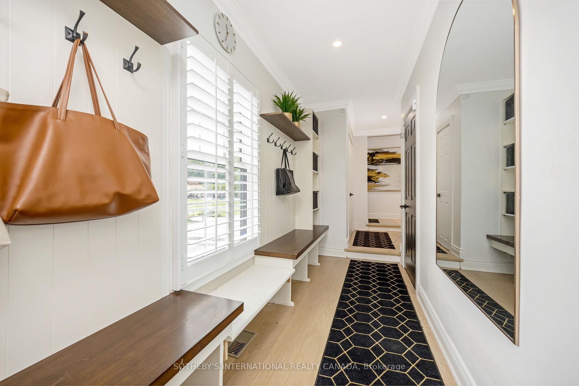 10 Meander Close