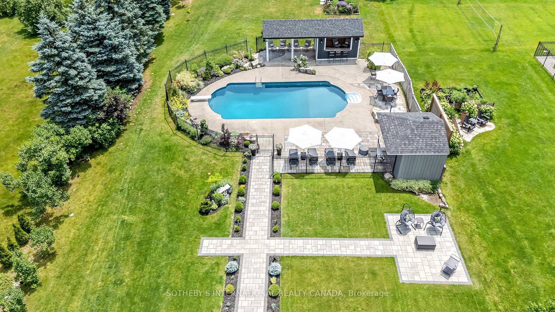 10 Meander Close