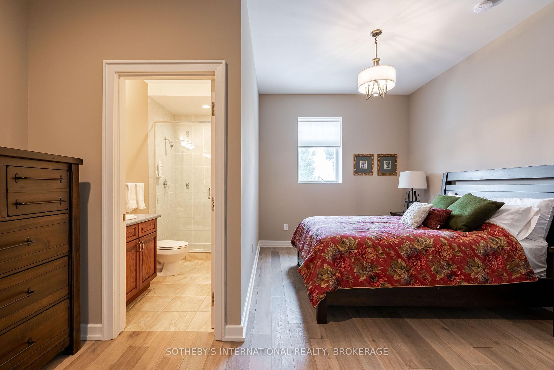 1339 LAKESHORE Road
