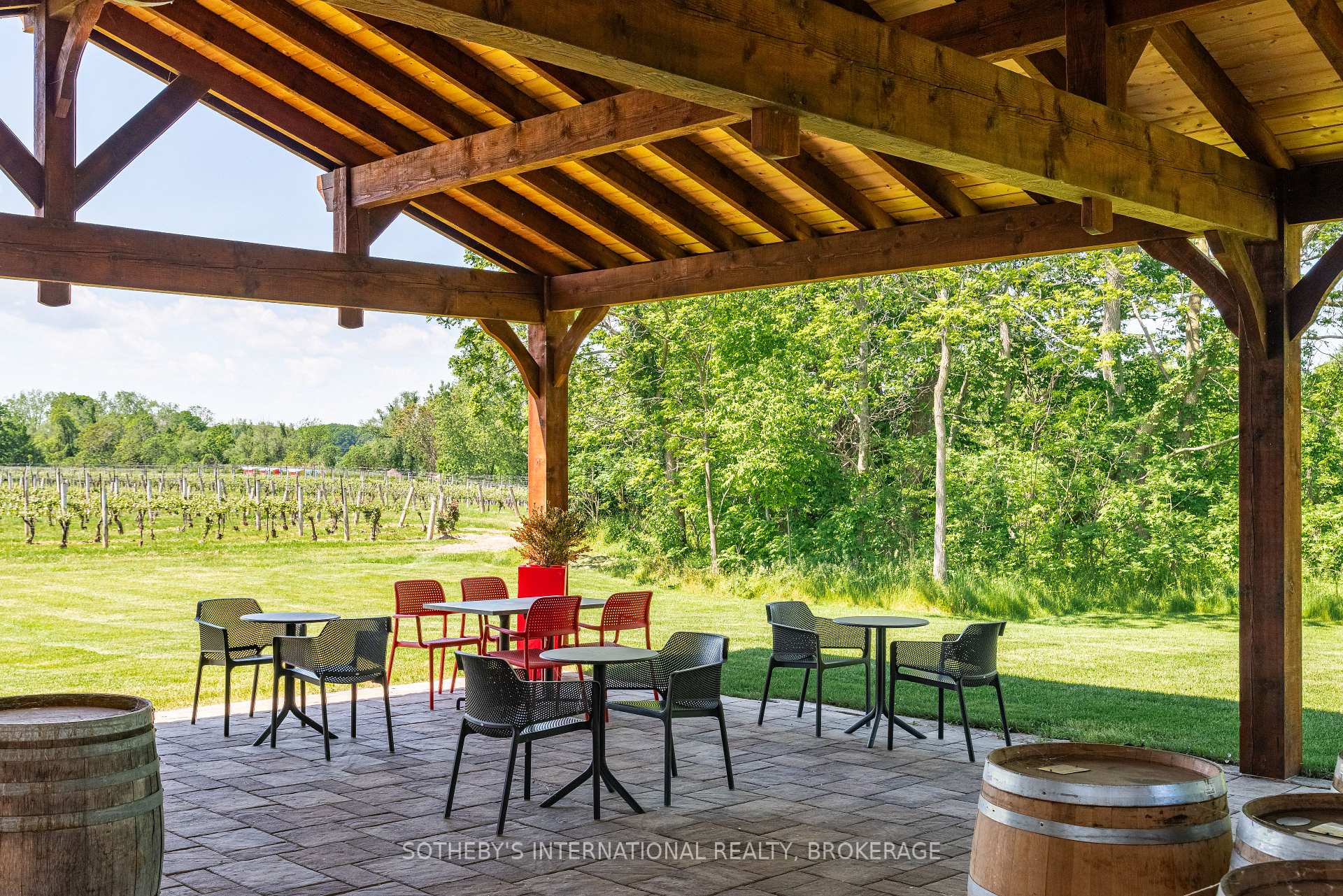 1339 LAKESHORE Road