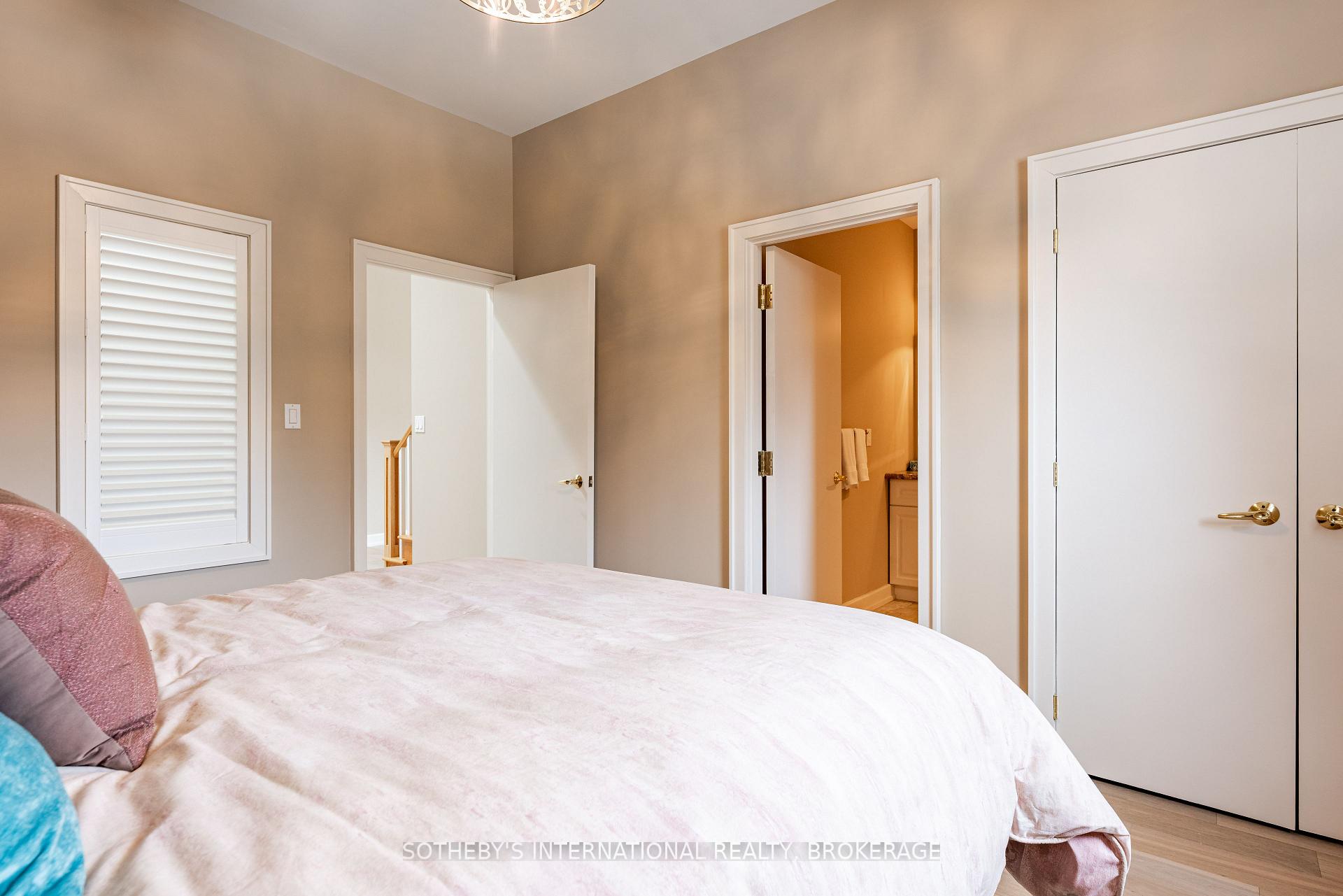 1339 LAKESHORE Road
