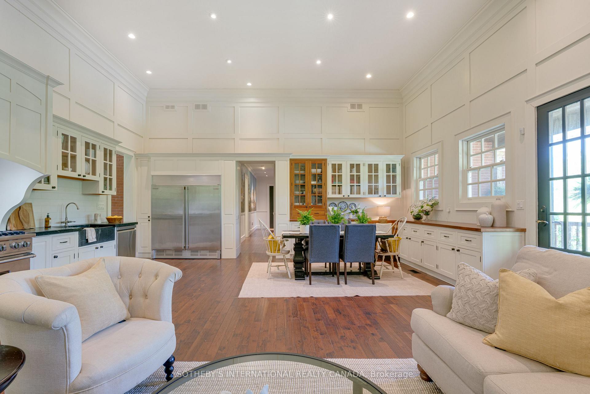 2877 McSherry Lane