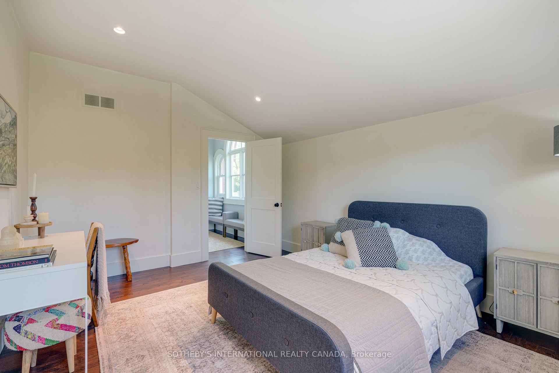 2877 McSherry Lane
