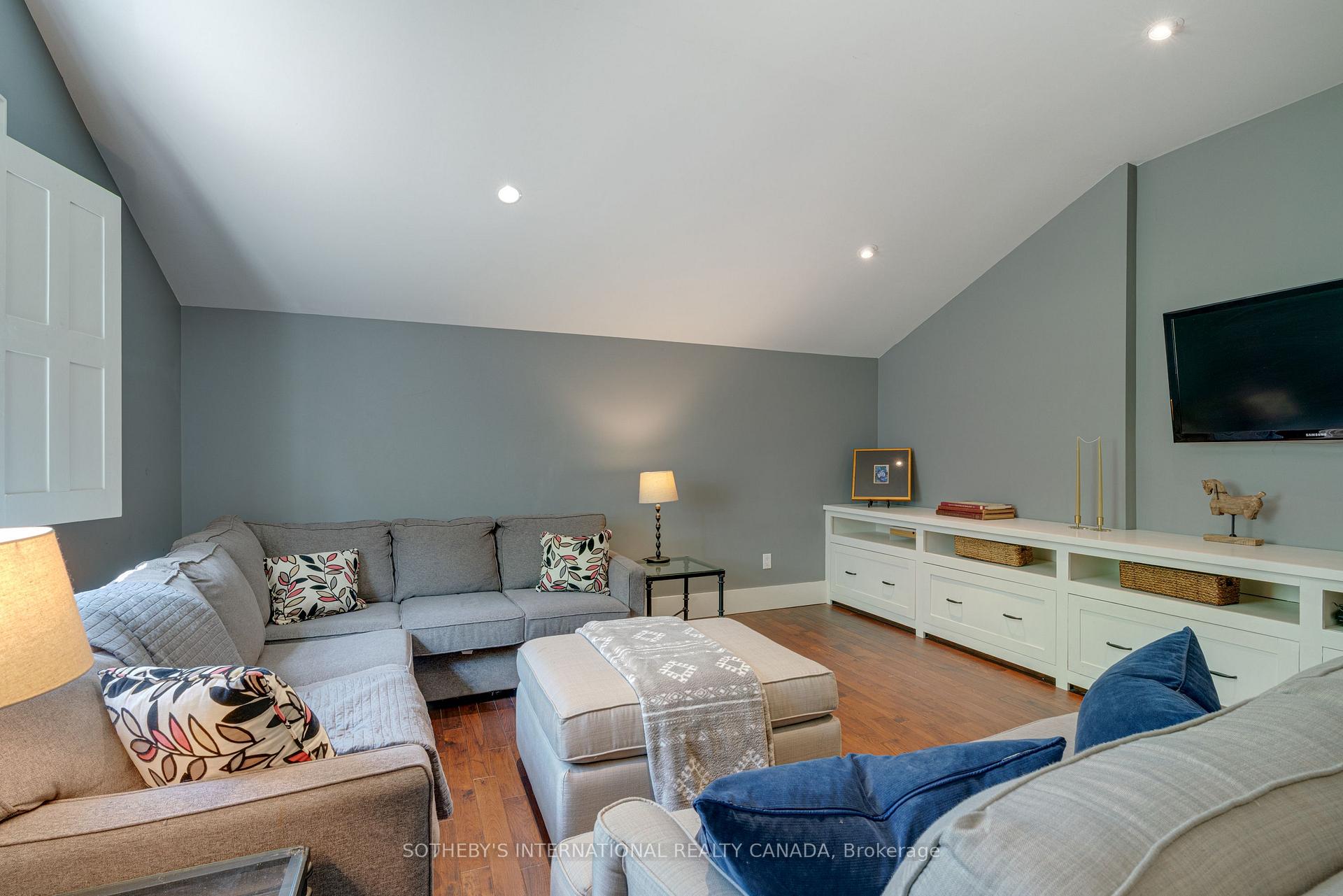 2877 McSherry Lane
