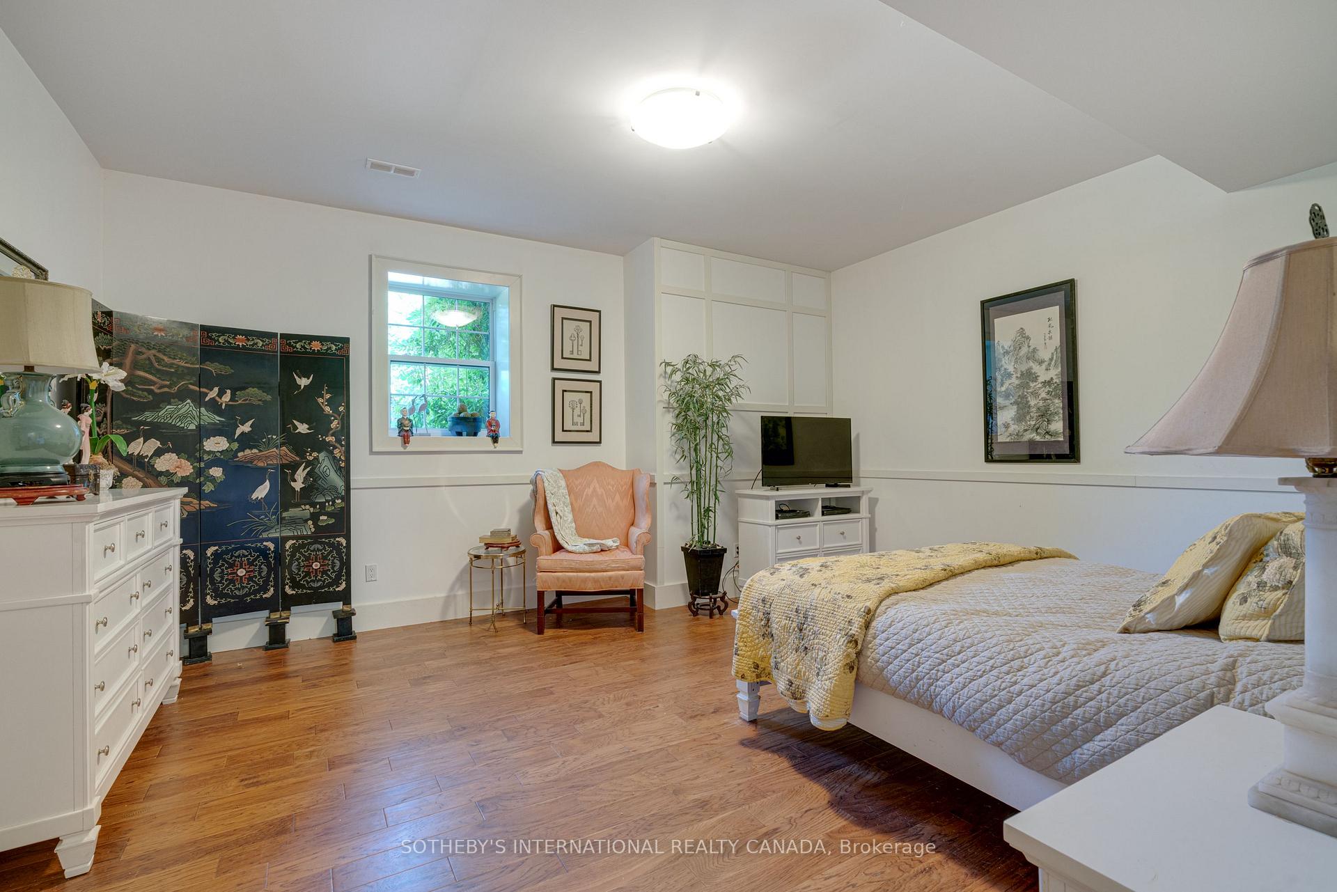 2877 McSherry Lane