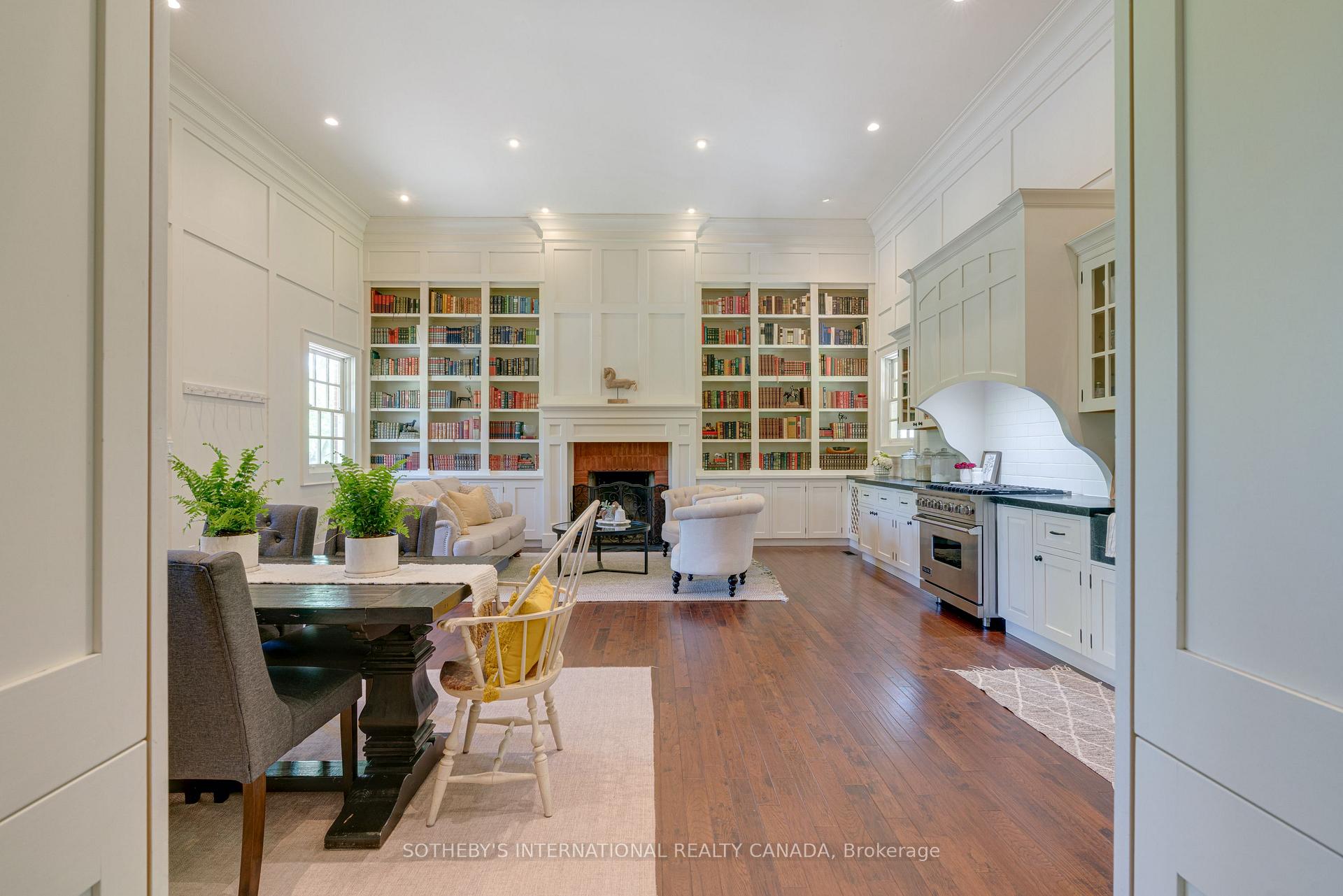 2877 McSherry Lane